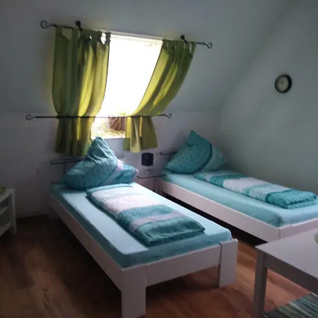 Δωμάτια σε οικογενειακή κατοικία Gaeste Monteurzimmer Haus Suedstadt Σόλινγκεν