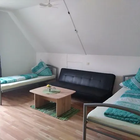 民宿 Gaeste Monteurzimmer Haus Suedstadt